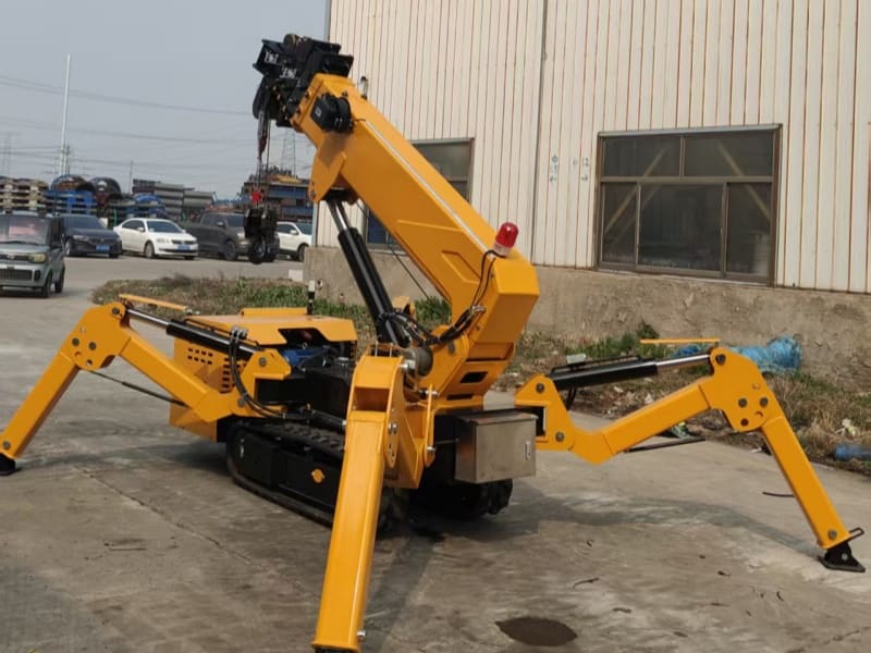 SEVENCRANE- by a mini crawler crane